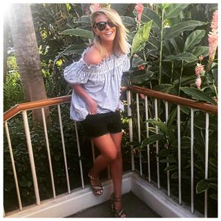 Courtney Kerr feet photo 9