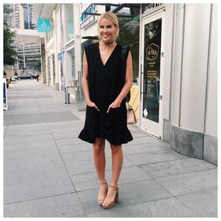Courtney Kerr feet photo 13