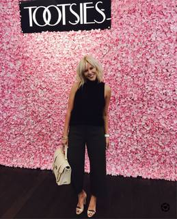 Courtney Kerr feet photo 17