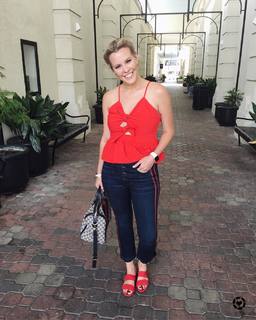 Courtney Kerr feet photo 15