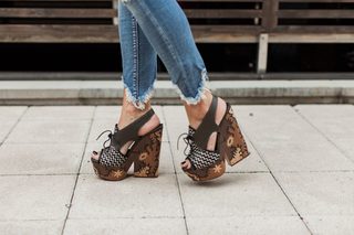 Courtney Kerr feet photo 6