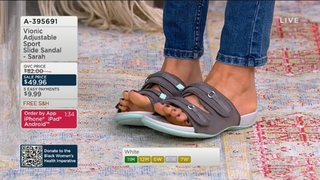 Courtney Khondabi feet photo thumbnail