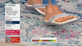 Courtney Khondabi feet photo thumbnail