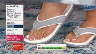 Courtney Khondabi feet photo thumbnail