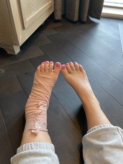 Courtney LaPlante feet photo 3