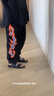 Courtney LaPlante feet photo 9