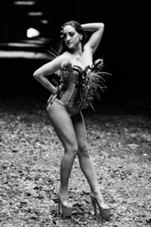 Courtney Lapresi feet photo 8