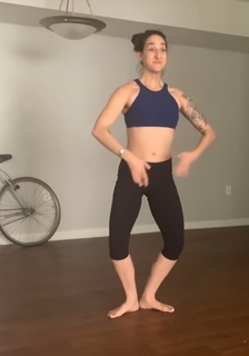 Courtney Lapresi feet photo 4