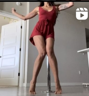 Courtney Lapresi feet photo 13