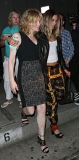 Courtney Love feet photo thumbnail