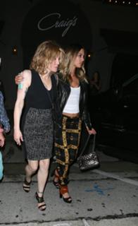 Courtney Love feet photo thumbnail