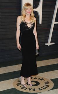 Courtney Love feet photo thumbnail