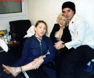 Courtney Love feet photo thumbnail