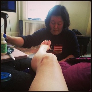 Courtney Love feet photo thumbnail