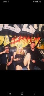 Courtney Love feet photo thumbnail