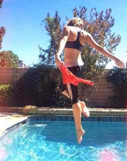 Courtney Miller feet photo thumbnail