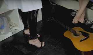 Courtney Miller feet photo thumbnail