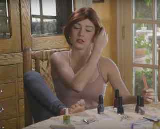 Courtney Miller feet photo thumbnail