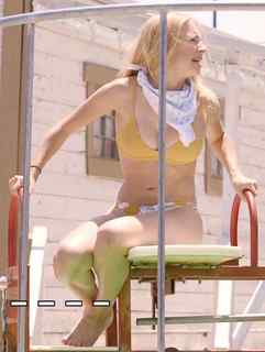 Courtney Miller feet photo thumbnail