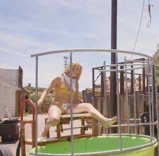 Courtney Miller feet photo thumbnail