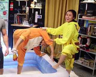 Courtney Miller feet photo thumbnail