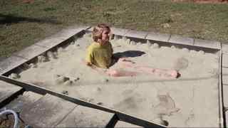 Courtney Miller feet photo thumbnail