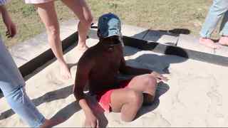 Courtney Miller feet photo thumbnail