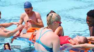 Courtney Miller feet photo thumbnail