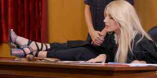 Courtney Miller feet photo thumbnail