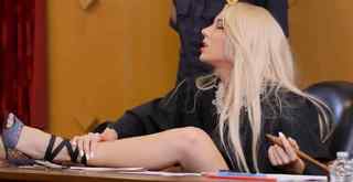 Courtney Miller feet photo thumbnail