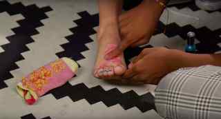 Courtney Miller feet photo thumbnail