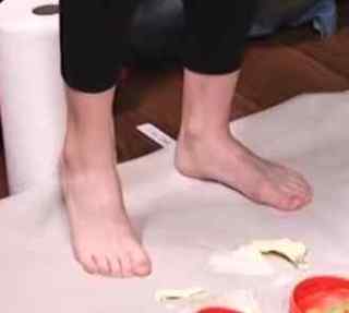 Courtney Miller feet photo thumbnail