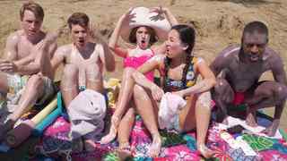 Courtney Miller feet photo thumbnail