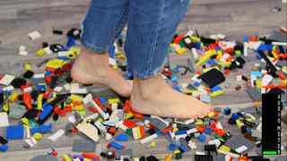 Courtney Miller feet photo thumbnail