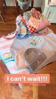 Courtney Miller feet photo thumbnail