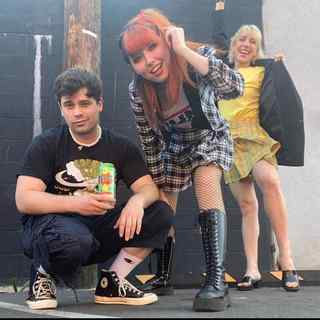 Courtney Miller feet photo thumbnail