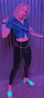 Courtney Miller feet photo thumbnail