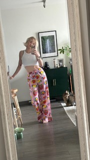 Courtney Miller feet photo thumbnail