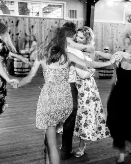 Courtney Miller feet photo thumbnail