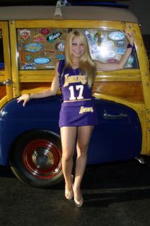 Courtney Peldon feet photo 5
