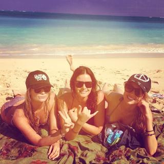 Courtney Robertson feet photo 7