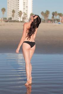 Courtney Robertson feet photo 1