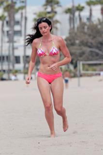 Courtney Robertson feet photo 9