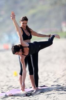 Courtney Robertson feet photo 9