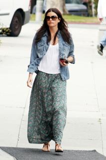 Courtney Robertson feet photo 19
