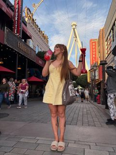 Courtney Stewart feet photo 4