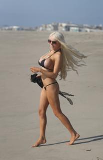 Courtney Stodden feet photo thumbnail