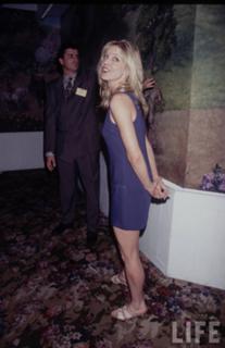 Courtney Thorne-Smith feet photo thumbnail
