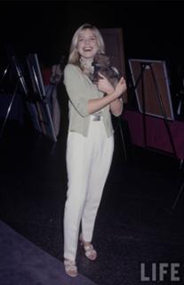 Courtney Thorne-Smith feet photo thumbnail
