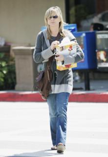 Courtney Thorne-Smith feet photo thumbnail